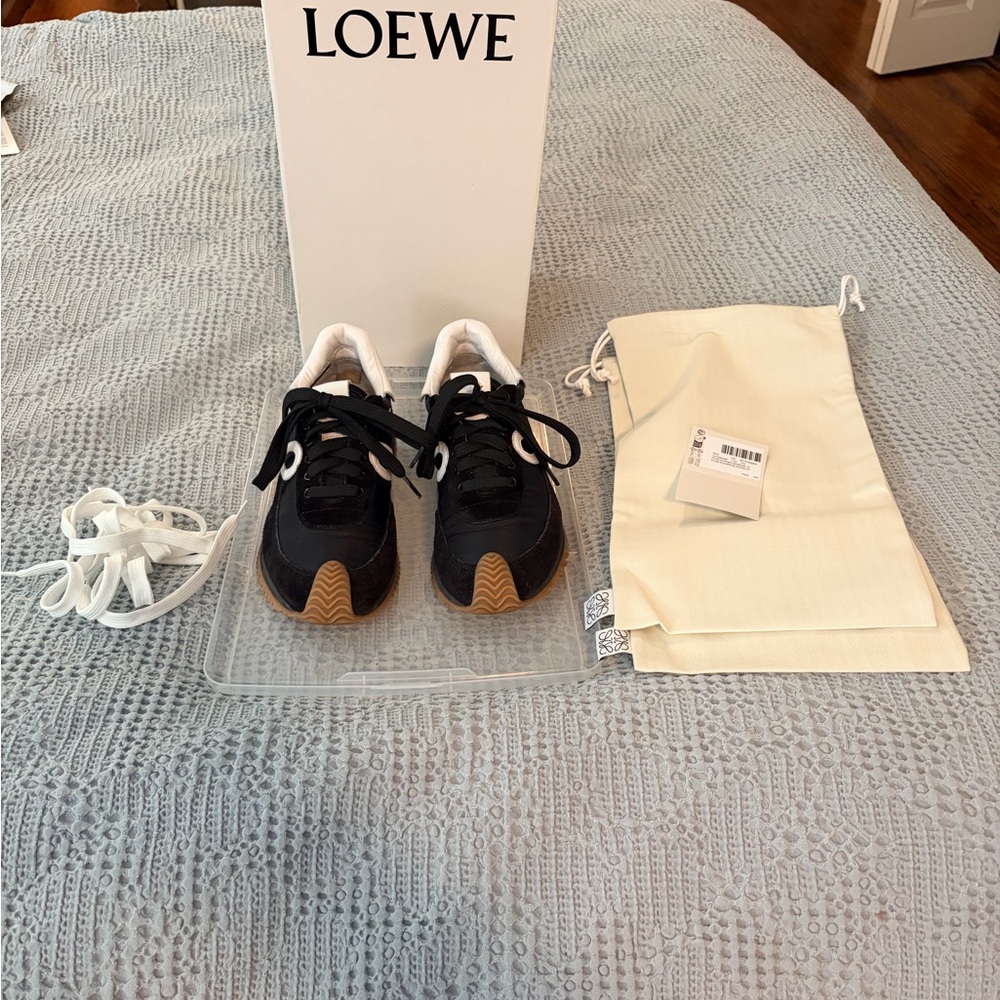 Loewe Flow Runners Black & White women’s sneakers size 37 - Picture 9 of 12